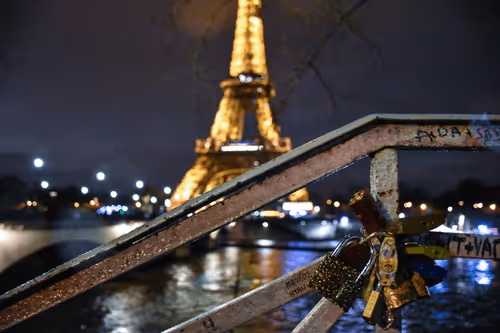 Item #110527260679406616687648876456332476743393224185300282858370831836554719133697 Media