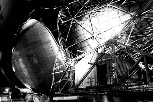 Item #73754067670666287486777451025371723803701293216623981117739972853087283970049 Media