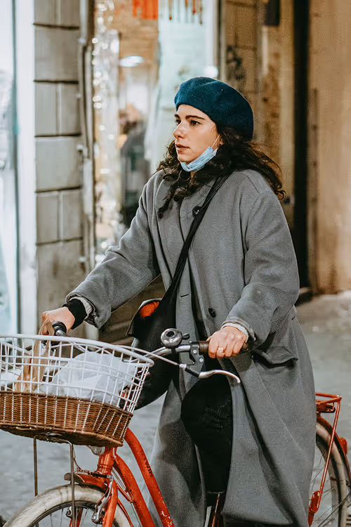 Item #24903874531350115991913359074638014120394763804843076394666794914862661107713 Media