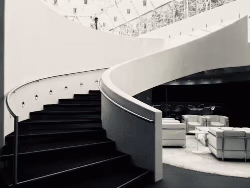 Item #74817359076642782556585350322471739713426593632609016310354114302621677256705 Media