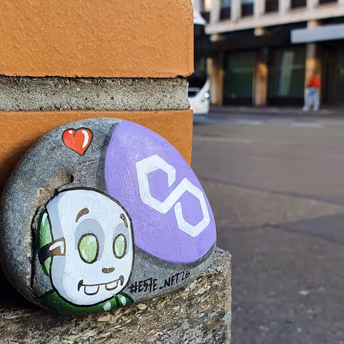 Item #76780836000871444111786607703412504968769074453506874541421732885268438974465 Media