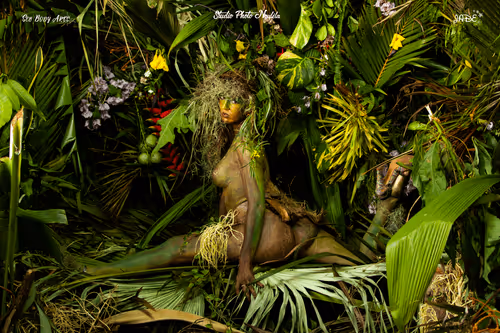 Item #22903998292597646636474096852405131883501866736470564428538884470438017105930 Media