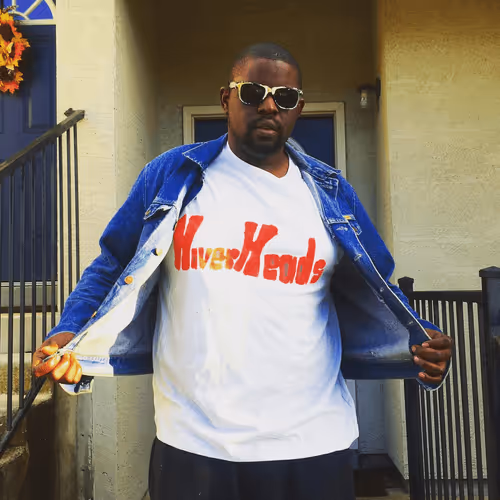 Item #21788402837603019546126431227450687539284309402736685572581792882068597768197 Media