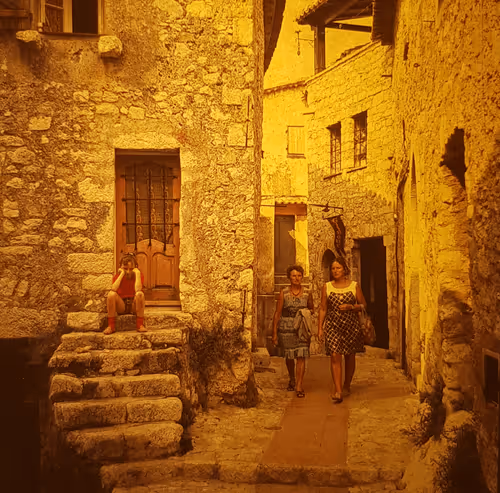 Item #99229842247812193492092246635526113316383887000586294441888985051431792803841 Media