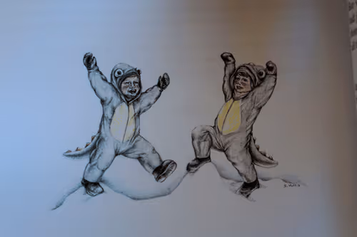 Item #24600310660482288606297797528155087939323639147399647196853483705111957995521 Media