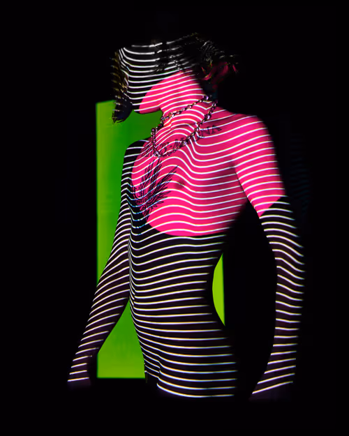 Item #61637780687827744427900327924022956480748872775647751332547467952712342044677 Media