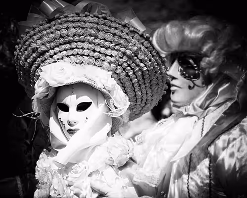 Item #103357970295316058088148646067446465384042318865679672817630305972672834568193 Media