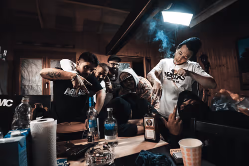 Item #30852345764404210562880014467025076929717709524573822722464323233876388347905 Media