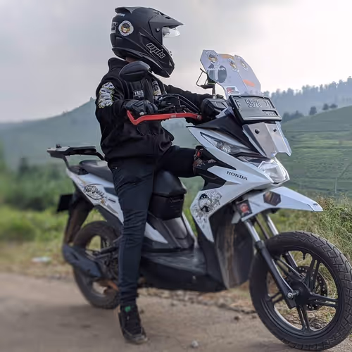 Item #27518204342062331861604923728613310084306900169193953965941075996379751383041 Media