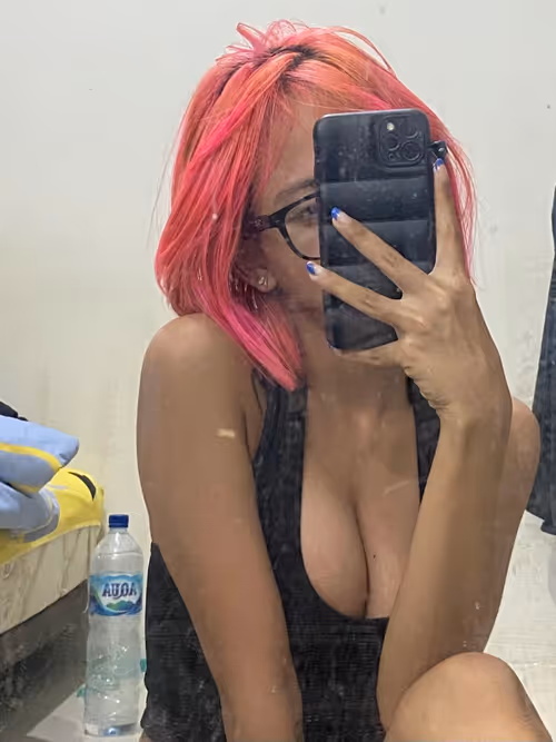 Item #37121590152711351531344278755441431636966536220494776296656735962931010732033 Media