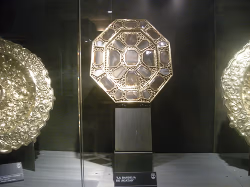 Item #7967281033894542222055828877453032867342209807388350993583448388185171689473 Media