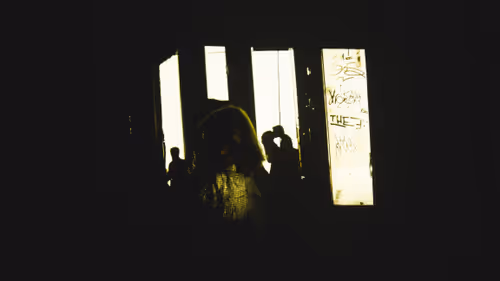 Item #20942073273551692317054499838677016312633167563990870082082710097285273878529 Media