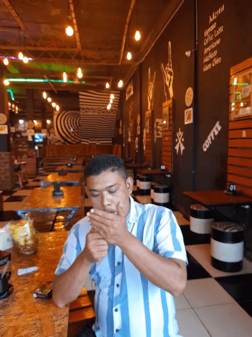 Item #67412224494391497031263646753102844366194811457315226030141610891034924941313 Media