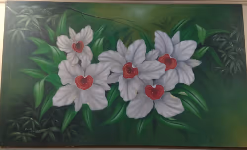 Item #105929141211877030906862492226599295338376577441722506008904174719412004292256 Media