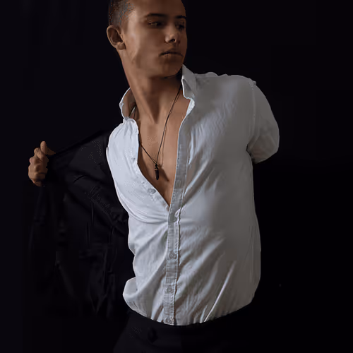 Item #35845677255303316115834795441160477142545138675054671014055745975518742183937 Media