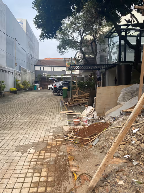 Item #67351599835119222926472791054605114312857726710672675867915900139064344444929 Media