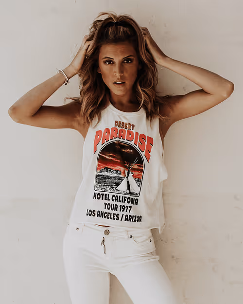 Item #76265303234218797531395326780060407197600721664743999430449730658147833479169 Media