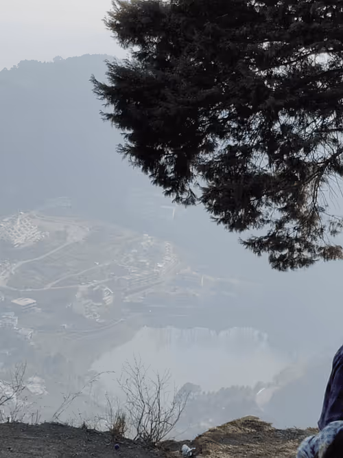 Item #28492546344238997982627040595659913257173957231691920694804582501375572705281 Media