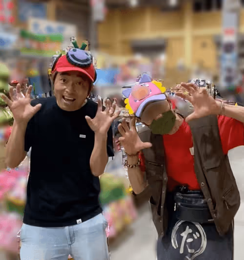 Item #107744758951793222891694679140073264283825366813155610411133071129169281155073 Media