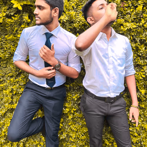 Item #66194376670199277119370017754426809254156015012110704978842371795697287561217 Media