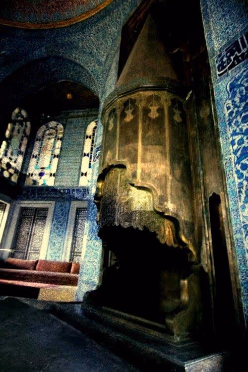 Item #108841998874960965340411972391672425682846015995789361254532395205819969306625 Media