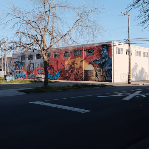 Item #63469761567061717341732170854689072472341875368113613158341509171137625456641 Media