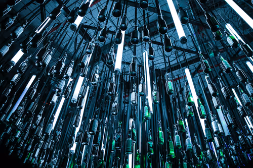 Item #37416012372966982722553087450310156103203887943853413937471400960235304648705 Media