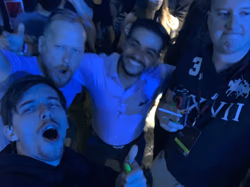 Item #2418369019646636843676909771902958221968140762506005078794309035059390185473 Media