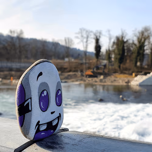 Item #76780836000871444111786607703412504968769074453506874541421732910557206413313 Media