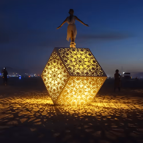 Item #398252909562583506372058066250733765047715911118442483822570833996498862180 Media