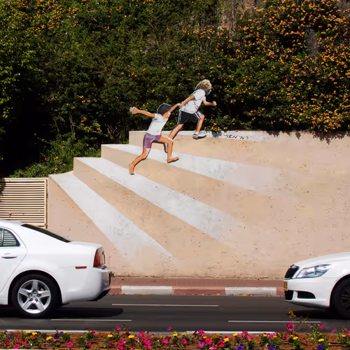 99310313054606669914497555291896311169483140837282846961357349169992025767946