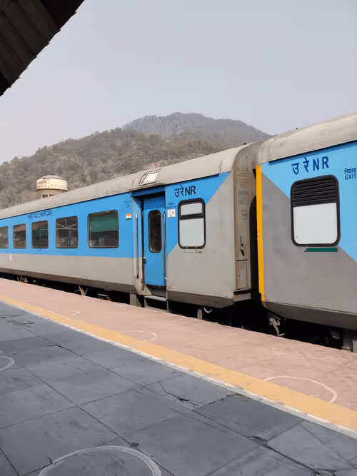 Item #28492546344238997982627040595659913257173957231691920694804582515669223866369 Media