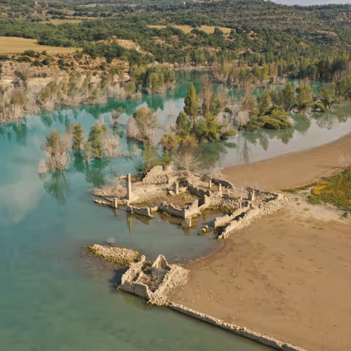 Item #24545568504354300633593058674469301359110780642168040344765706383288514379826 Media