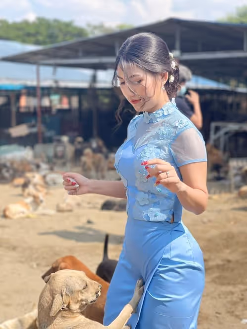 Item #59213874607427438319101524333282265544815633902276290249401088816621938491968 Media