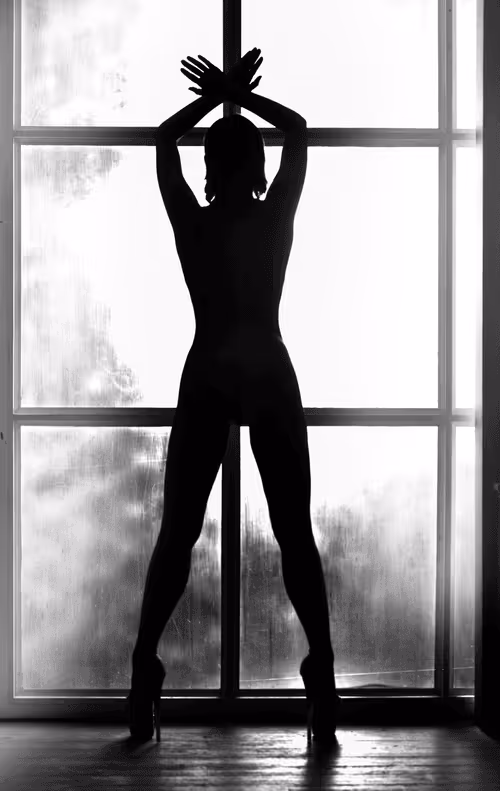 Item #17600324255155483974859458373841560495006206537746897922081710223053985677313 Media