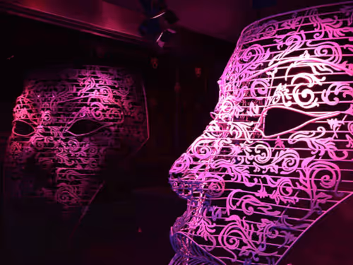 Item #65326797127658005375537126116015277092651279798966730014131424268573839720455 Media