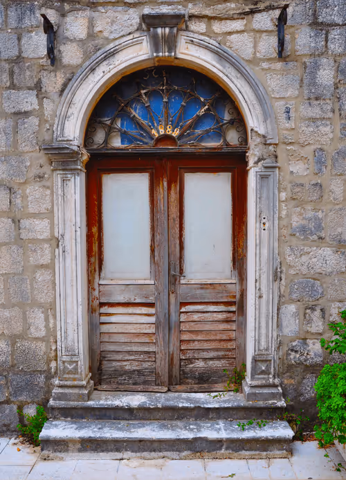 Item #23186007729053203064202564950252010176441349976529161374651306443229764780033 Media