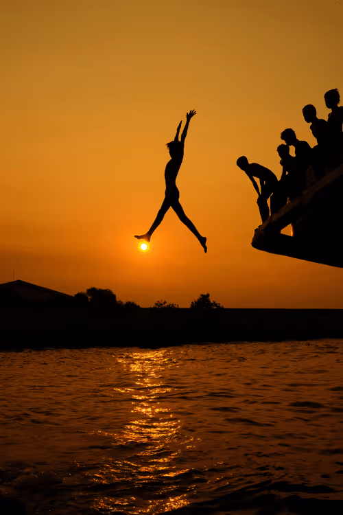 Item #51323973167732922596395174403243456983113098747900997387176487328691779534849 Media