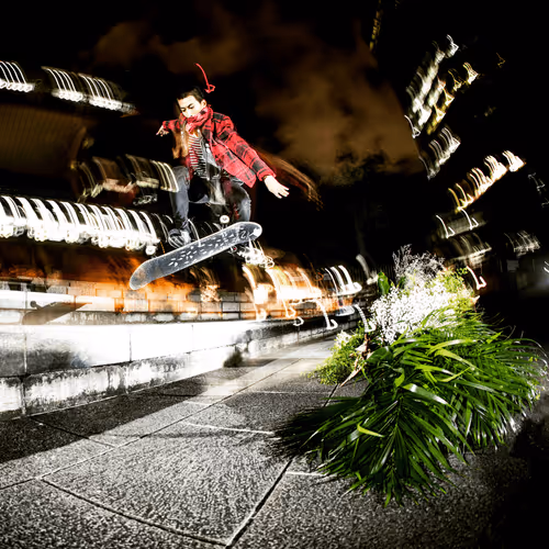 Item #12410577085583635741847651053181208342609125987671627115778380751419671052289 Media