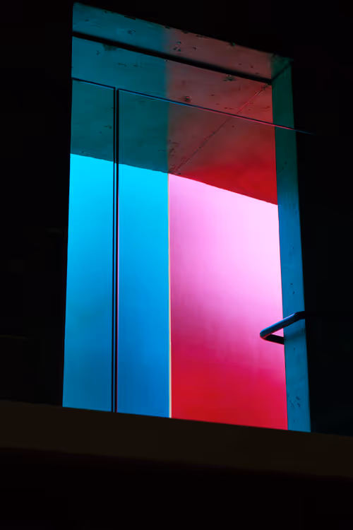 Item #45576425564904372626892608315059614446222544919153294335331944297346296184833 Media