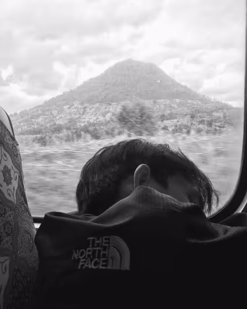 Item #3429535977806047841833668983672674260800374177439090294152027109044353236993 Media