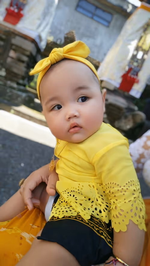 Item #51198950727353000400182026279026974017434036809871363174420400682151234764801 Media