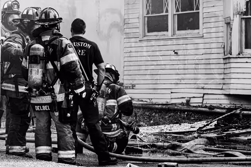 Item #27439795062901092399321903142193696129956748836890612143491337742081136263169 Media