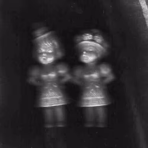 Item #60526415292956940417448380945821813740037047907503218933424435938977392885761 Media