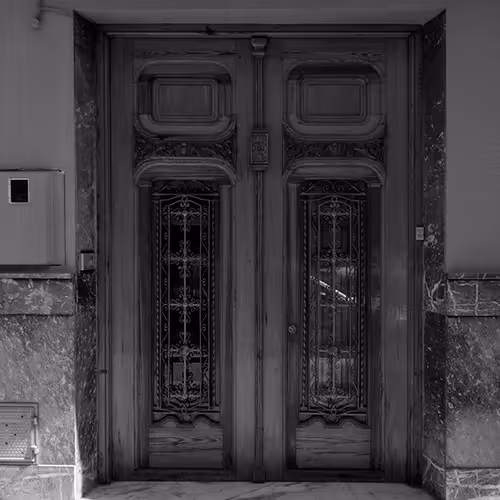 Item #20826329792801315252572666179429016405316869931745632091264530042016508149761 Media