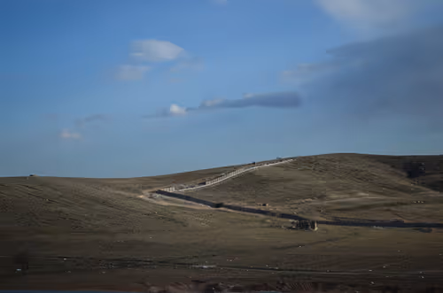 Item #88588118460762935851954819290277197949236789267554687293919040381447535853569 Media