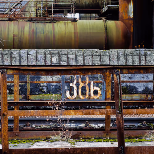 Item #45576425564904372626892608315059614446222544919153294335331944250067296190465 Media