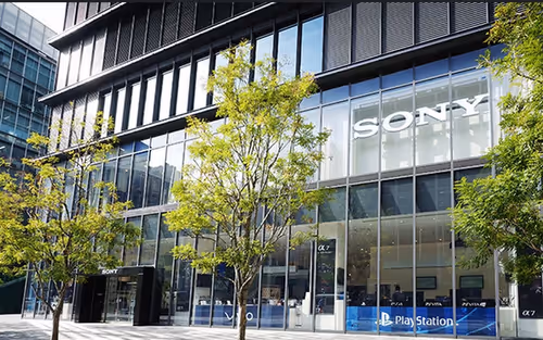 Item #10524495459734838556089925932828892555094803204166069438677304029703693139969 Media