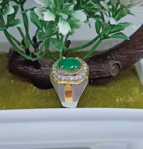 Item #114368380072475554358774345171388874313024483179363286524864187042491923431425 Media