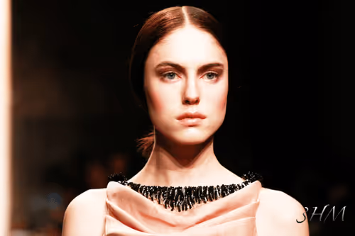 Item #68709499855600671528477948070839332443287280854958222570108696691061980921859 Media